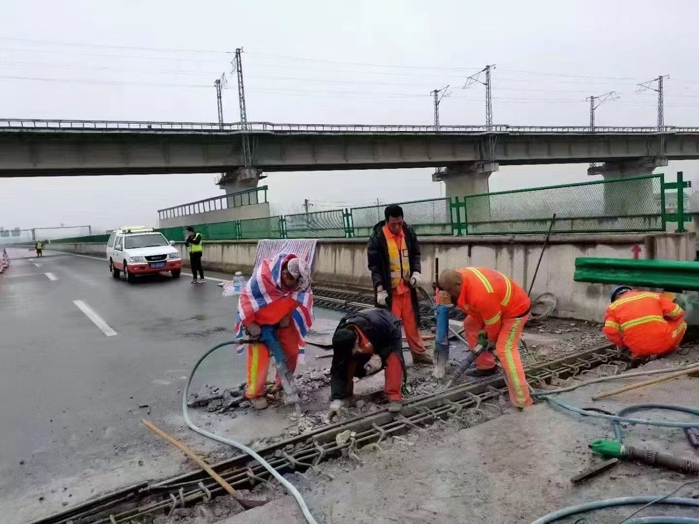 龙陵桥梁伸缩缝抢修料